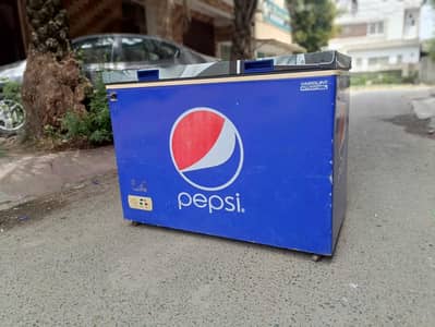 P D freezer singel door (0336/7070/370) Genuine superb cooling