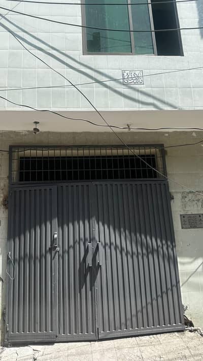 4 Marla 1st portion available for Rent in gulberg 3 in gurumanget