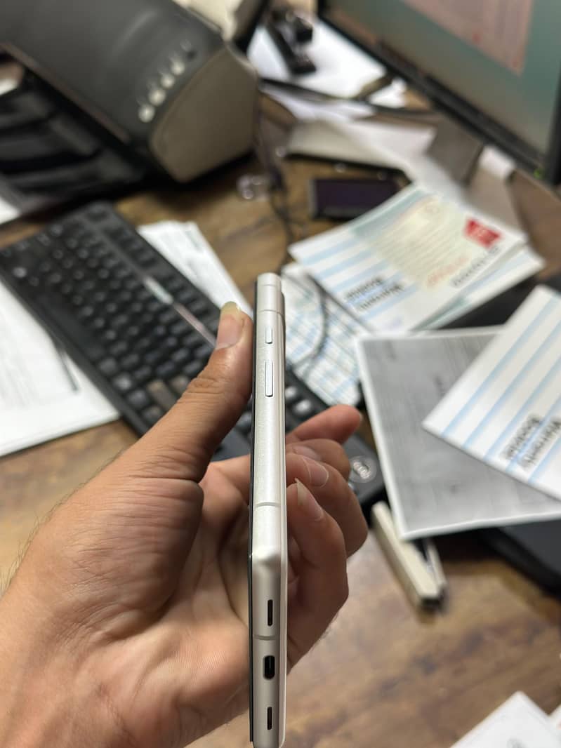 Google Pixel 7a 1