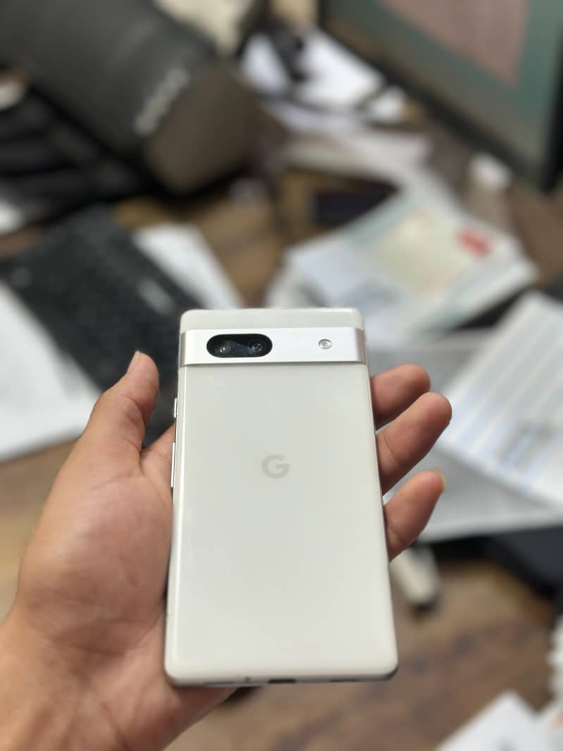 Google Pixel 7a 4