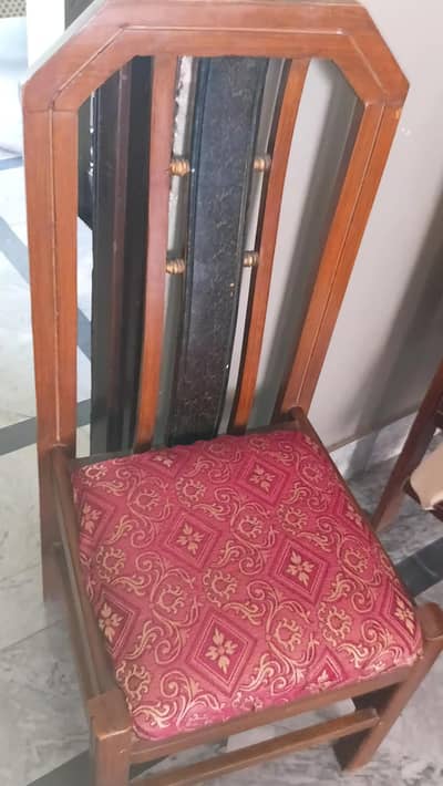 Dining table with 6 chairs