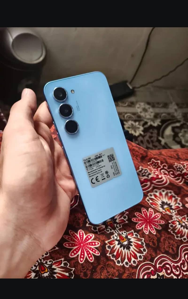 TECNO SPARK 40 PRO 1