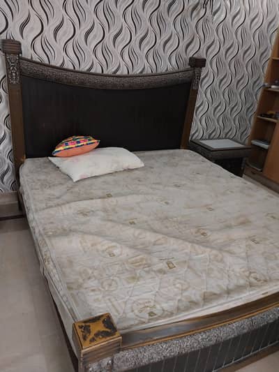 king size bed with side tables and dressing and sprng mattress  sale