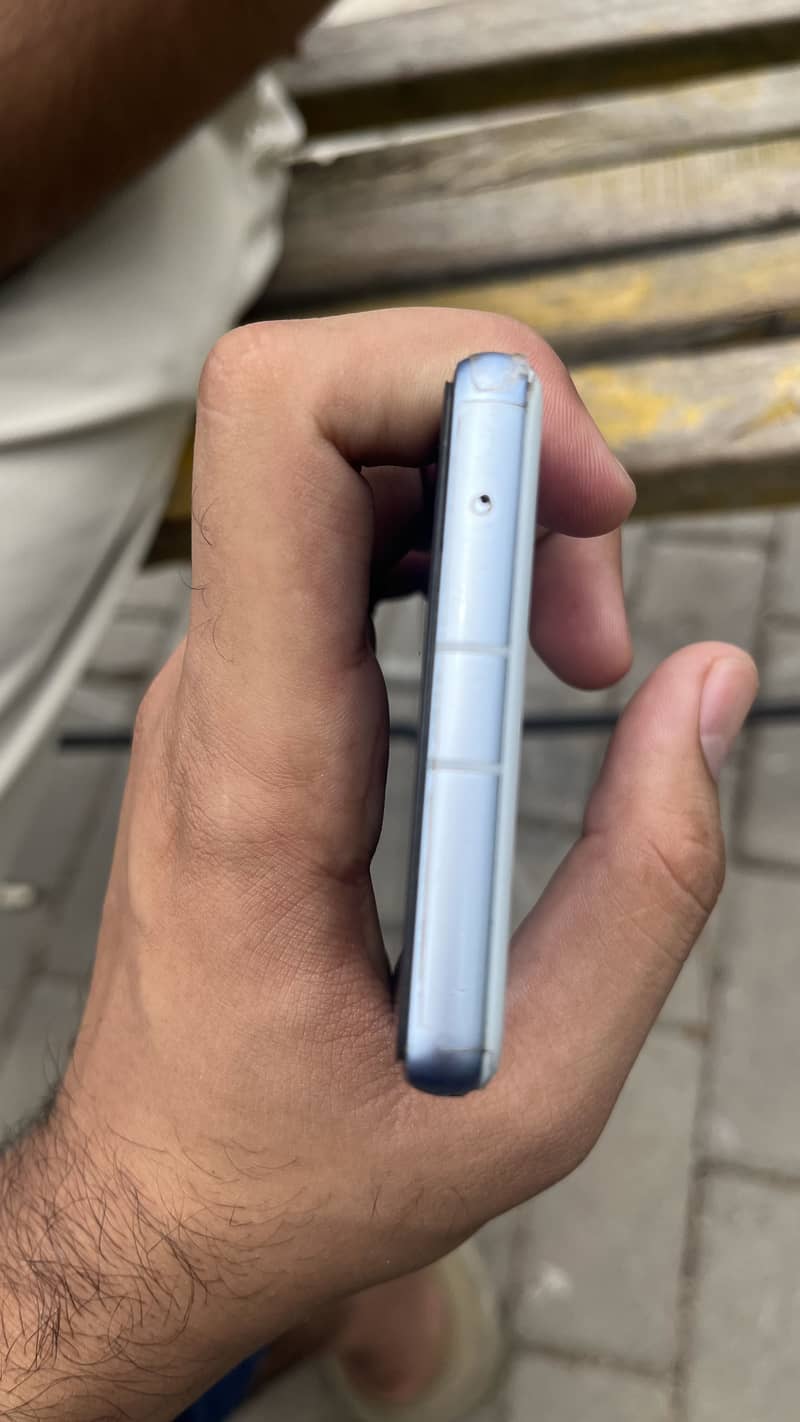 Google Pixel 7a 1