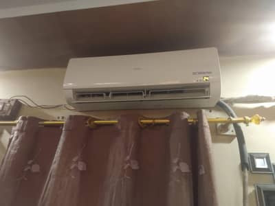 Haier DC inverter ac 1 ton