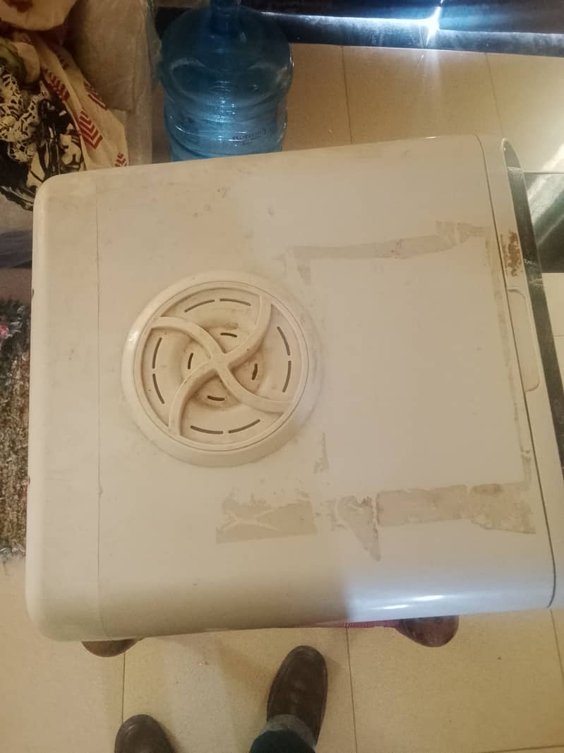 Dishwasher small Beetro 2