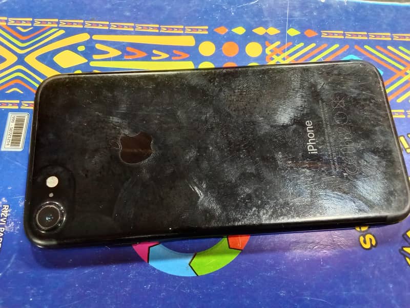Apple iPhone 7 3