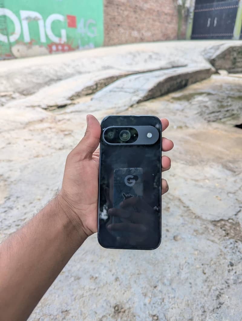 Google Pixel 9 3