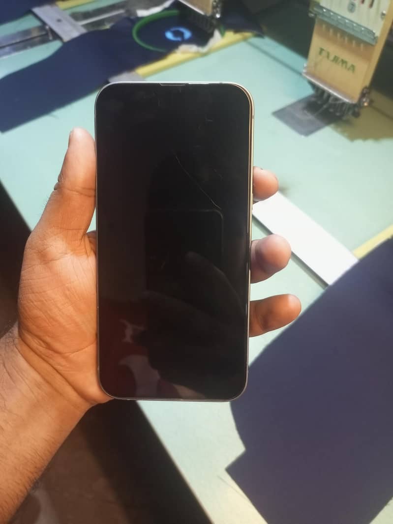Apple iPhone 14 plus 4