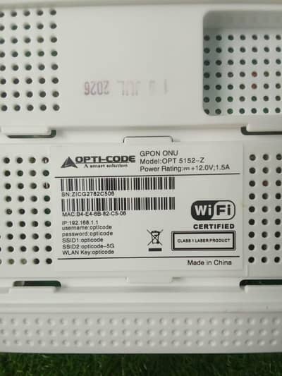Huawei 8245H5 Fibre optic dual band 4 antenna router Box Pack