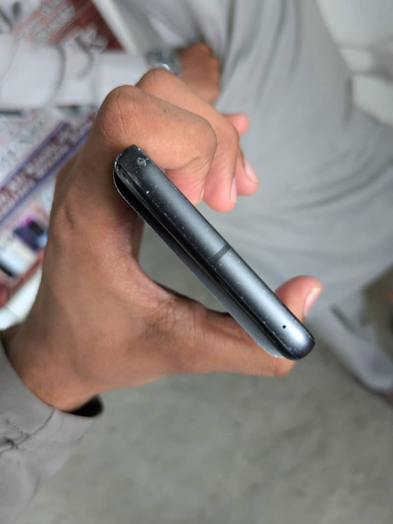 Google Pixel 8 2