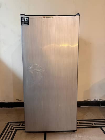 Dawlance Mini Room Fridge & Refrigerator
