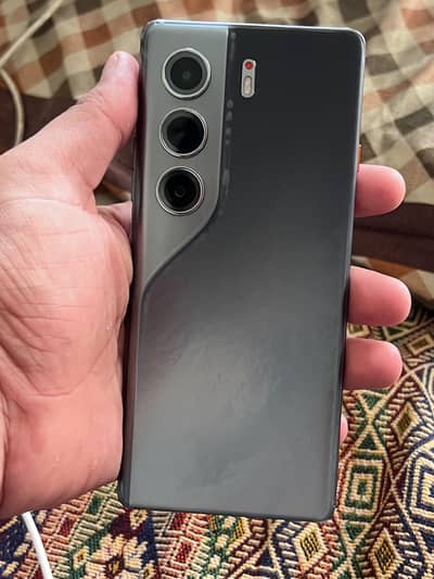 Tecno CAMON 40 Pro
