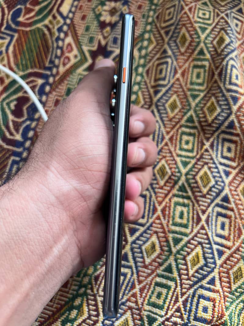 Tecno CAMON 40 Pro 6