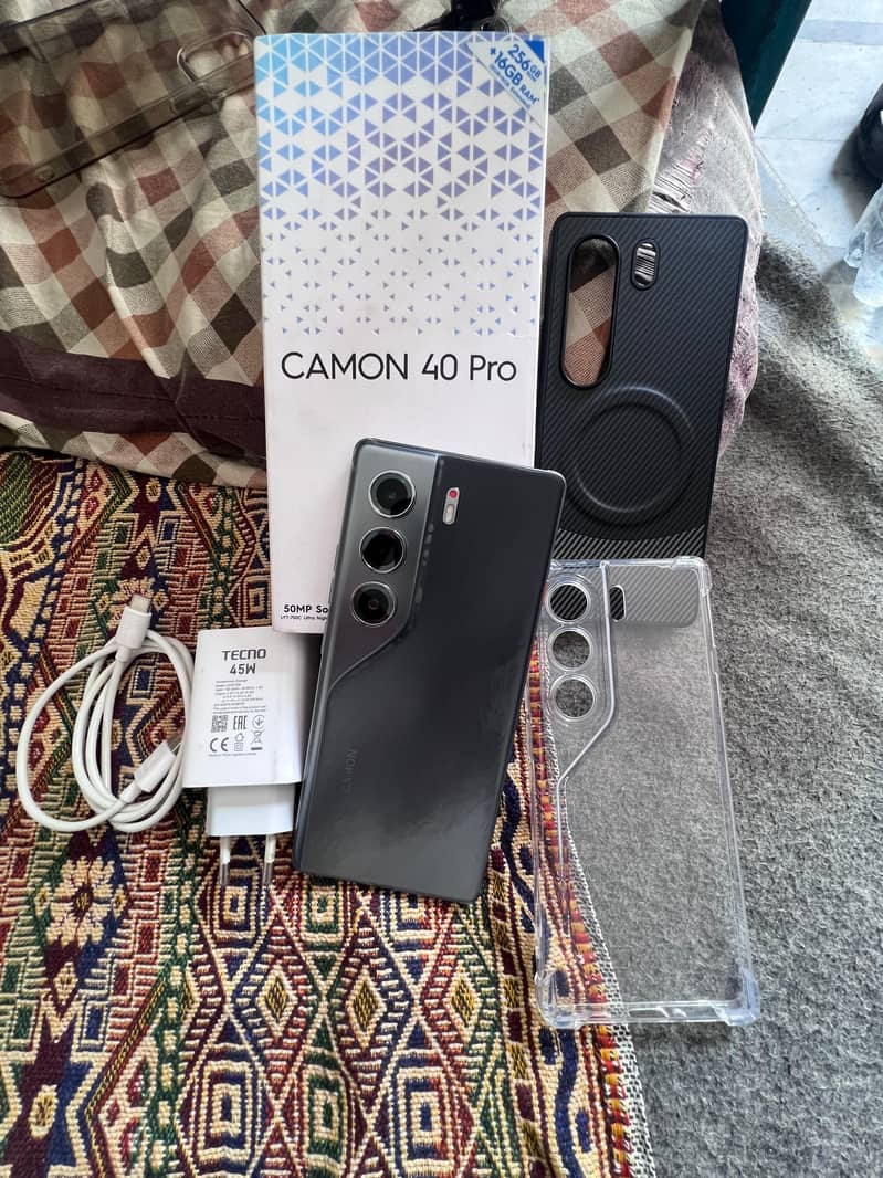 Tecno CAMON 40 Pro 9