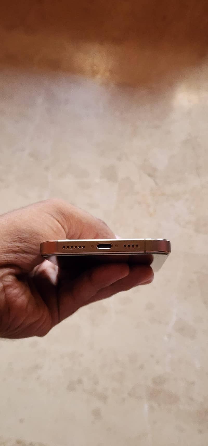 Apple iPhone 16 Pro Max 3