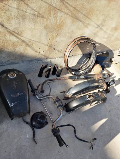 CD 70 bike old parts