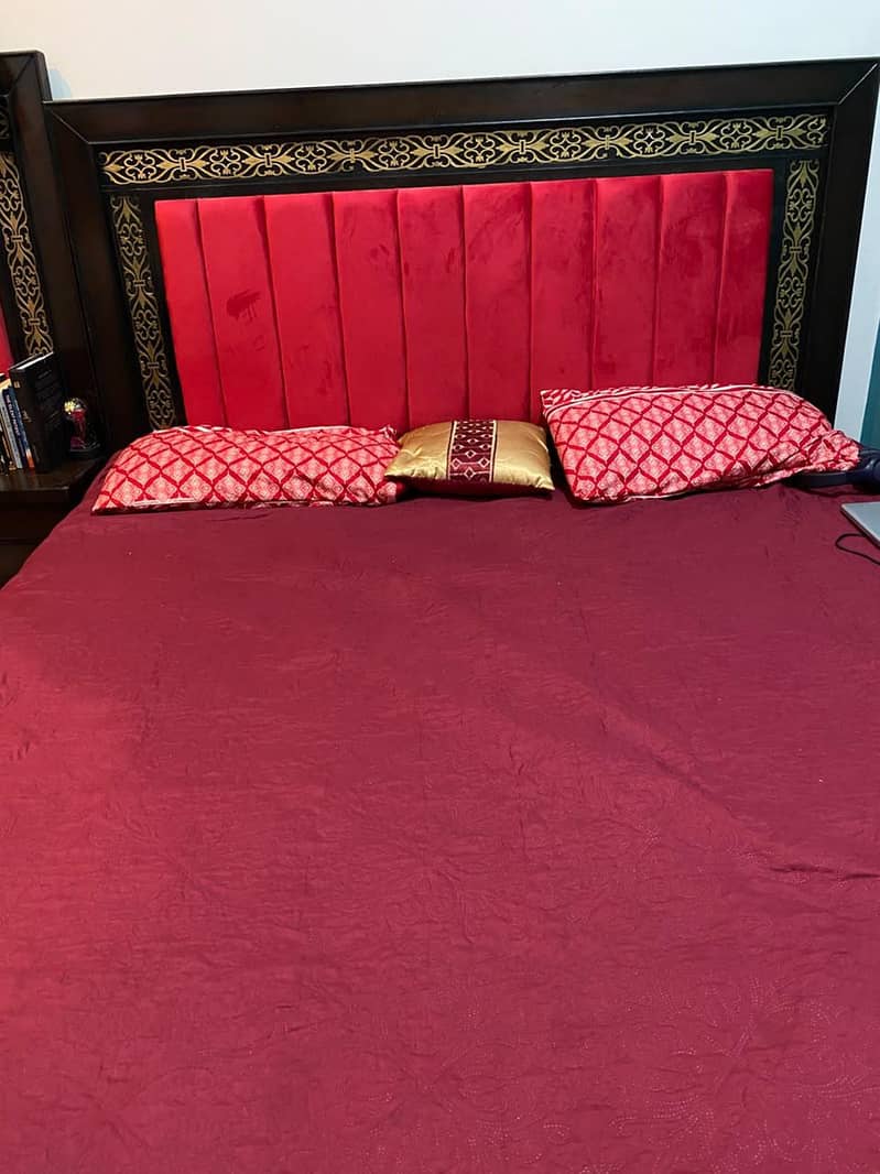 Woden bed 1