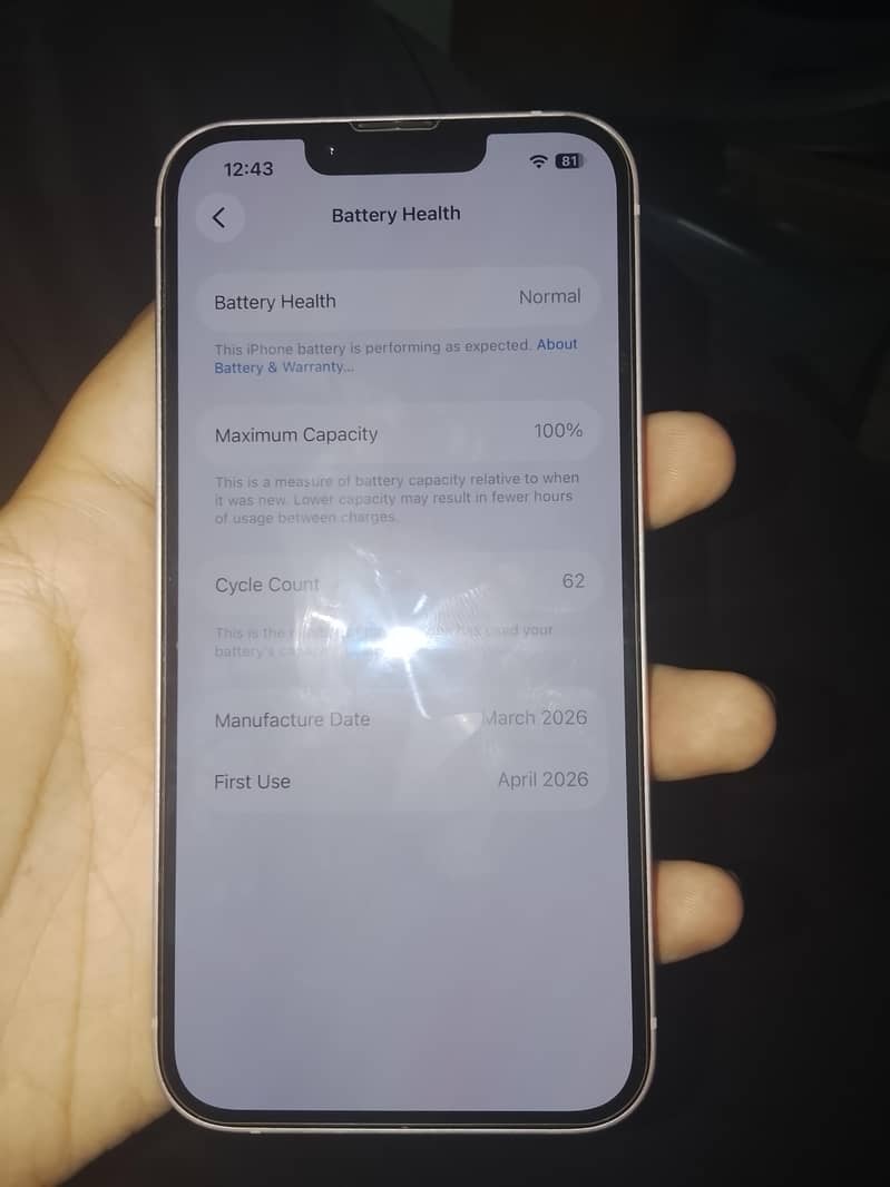 Apple iPhone 17e 6