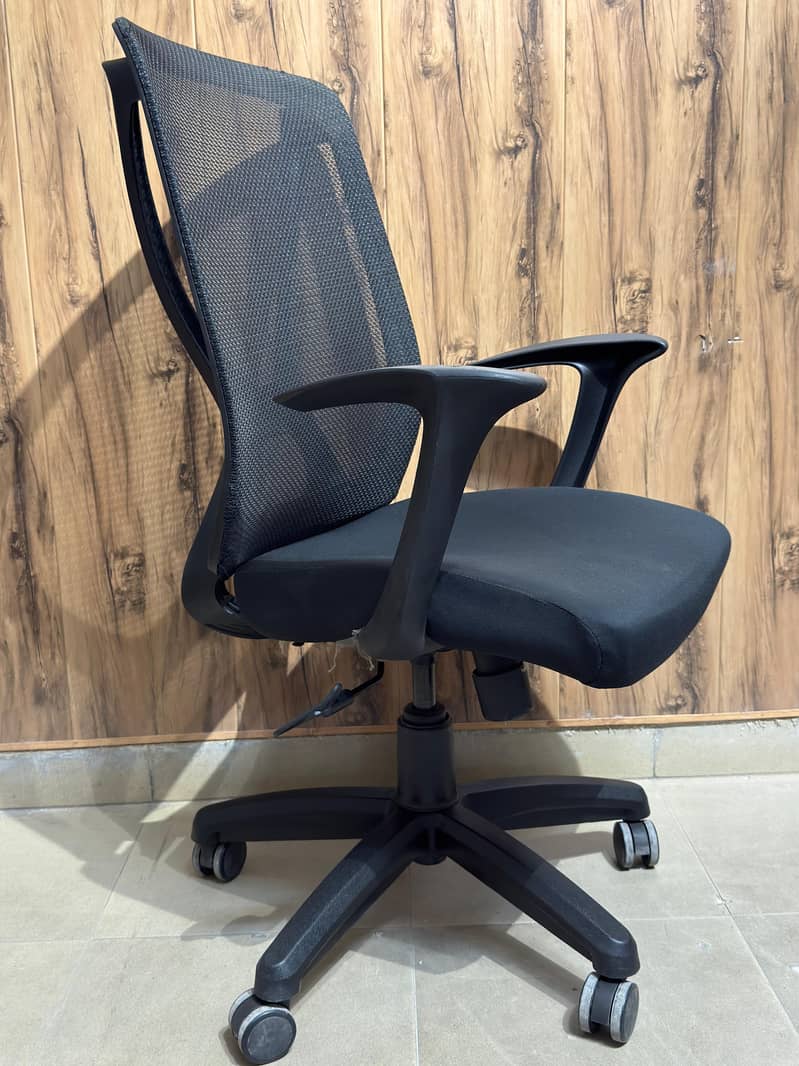 Executive Office Chairs 11