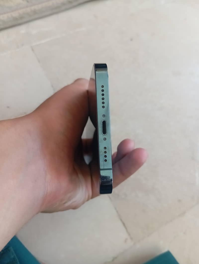 Apple iPhone 12 Pro Max 5