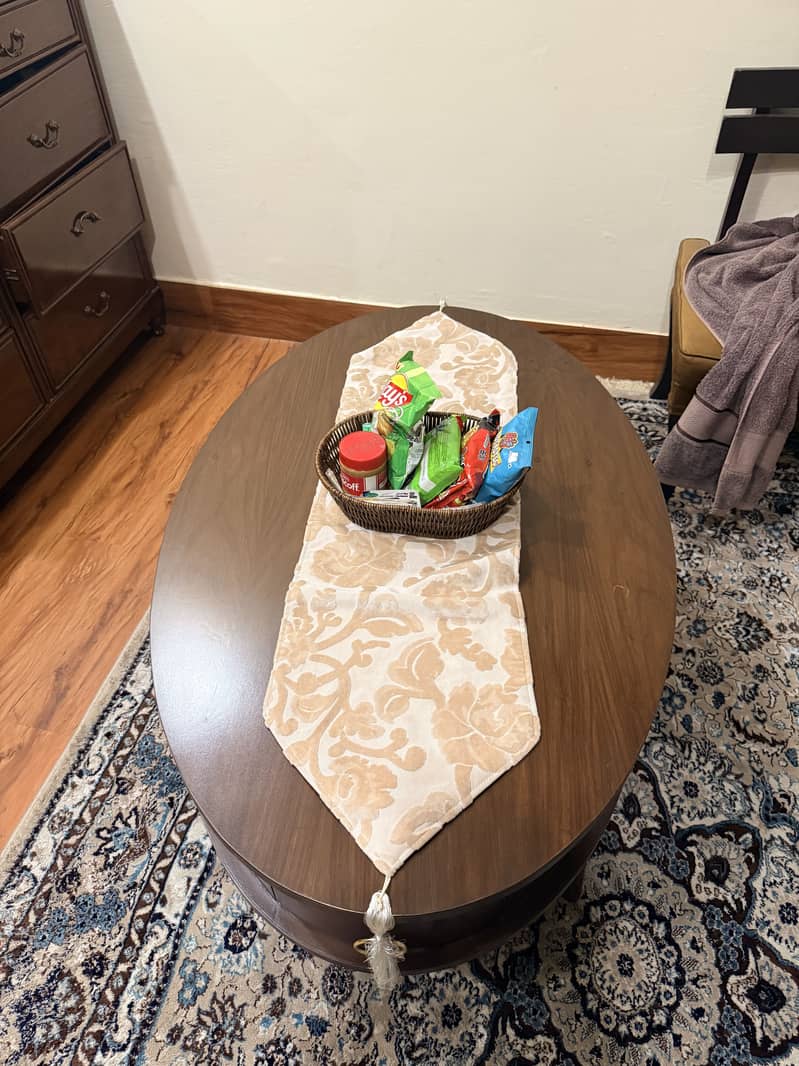 Center table 4