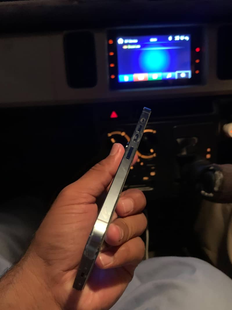 Apple iPhone 13 Pro Max 3