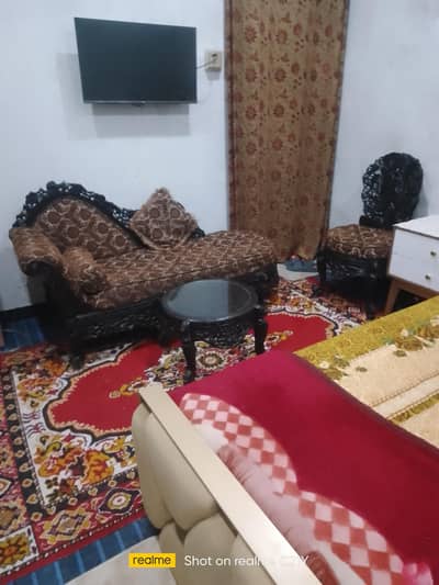 Chinioti dewaan with 2 chairs