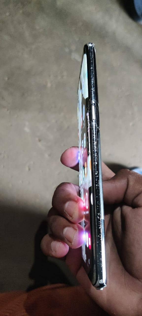 Samsung Mobile Note 8 4