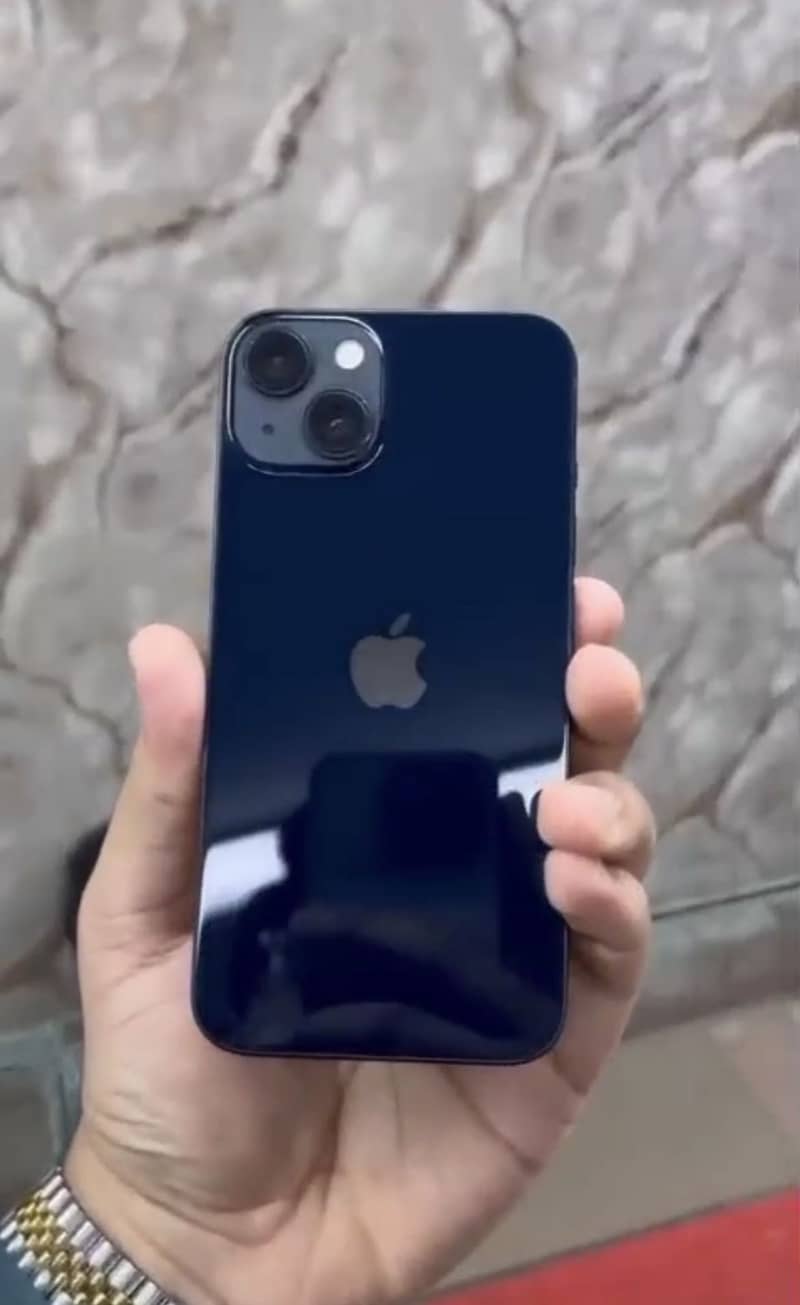 Apple iPhone 13 3