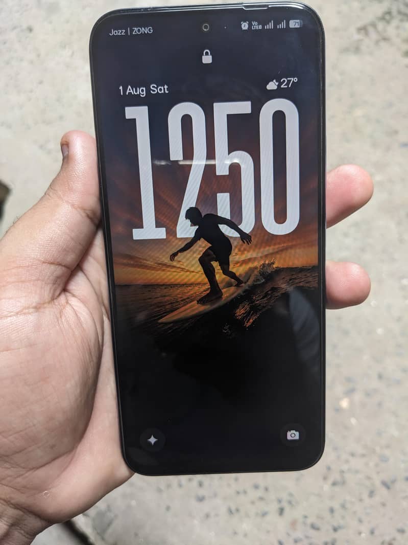 Realme C85 1
