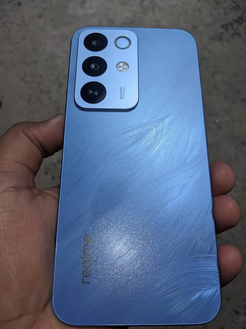 Realme C85 3