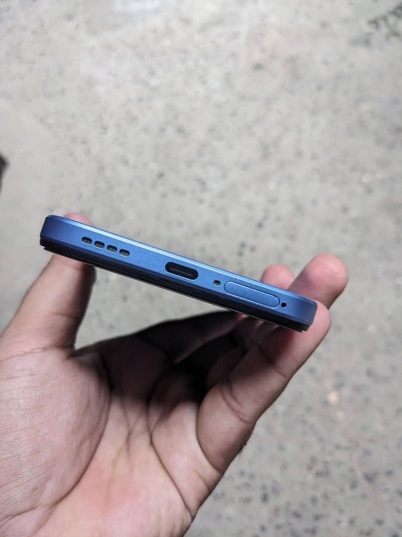 Realme C85 5