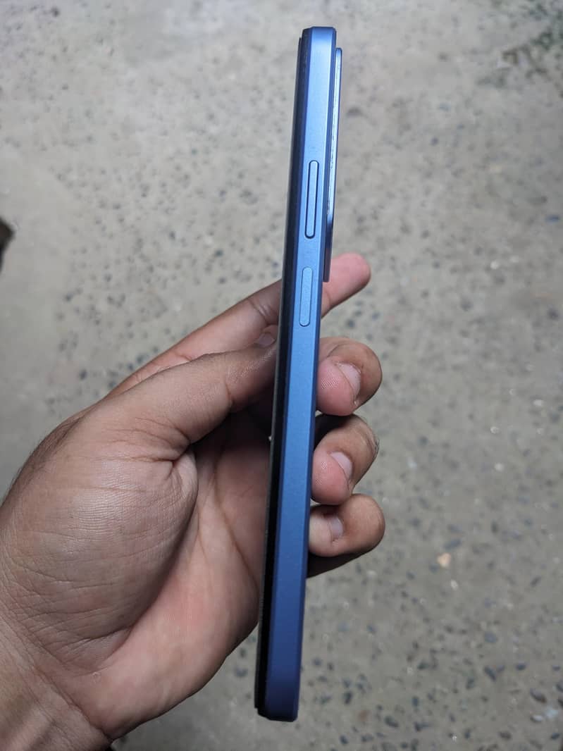 Realme C85 6