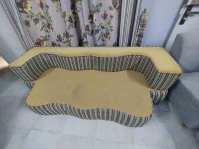 Original Molty Foam Sofa combed