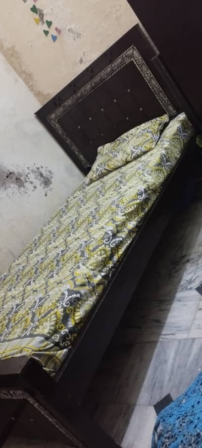Two single bed with metres