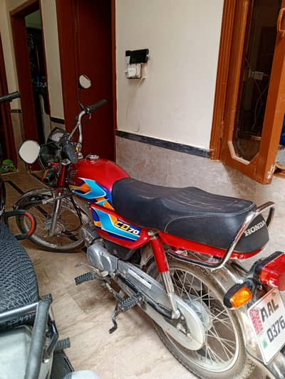 Honda CD 70 showroom condition
