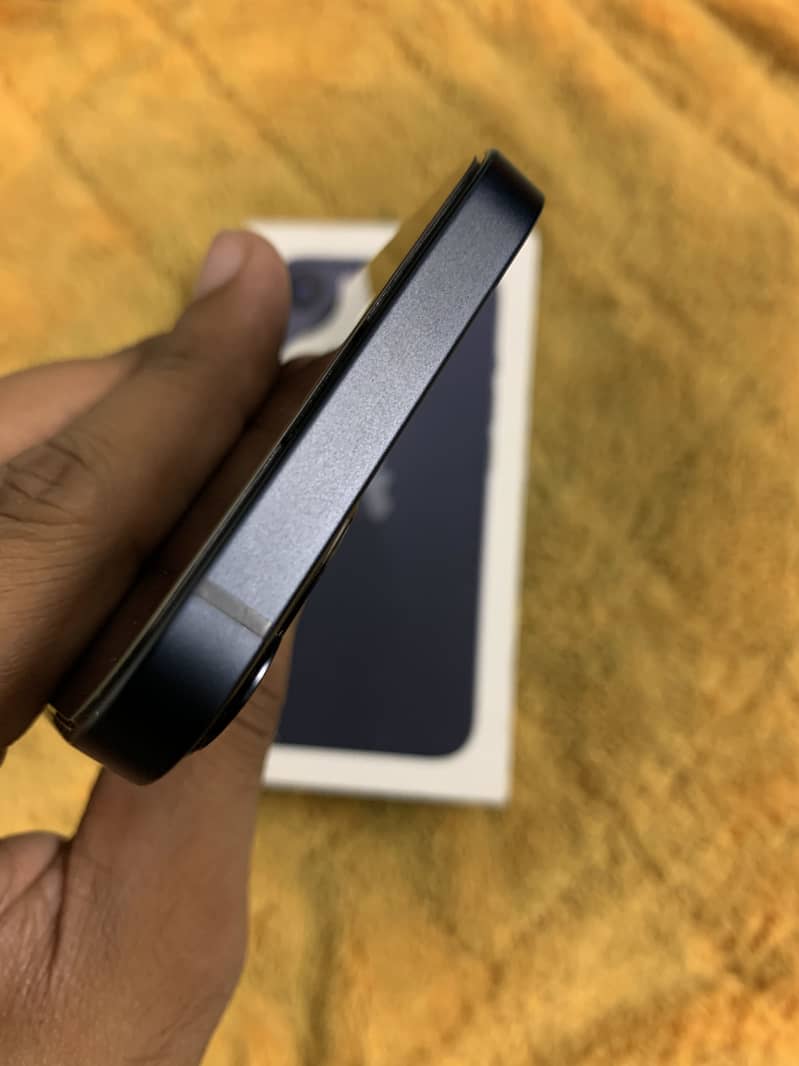 Apple iPhone 13 1