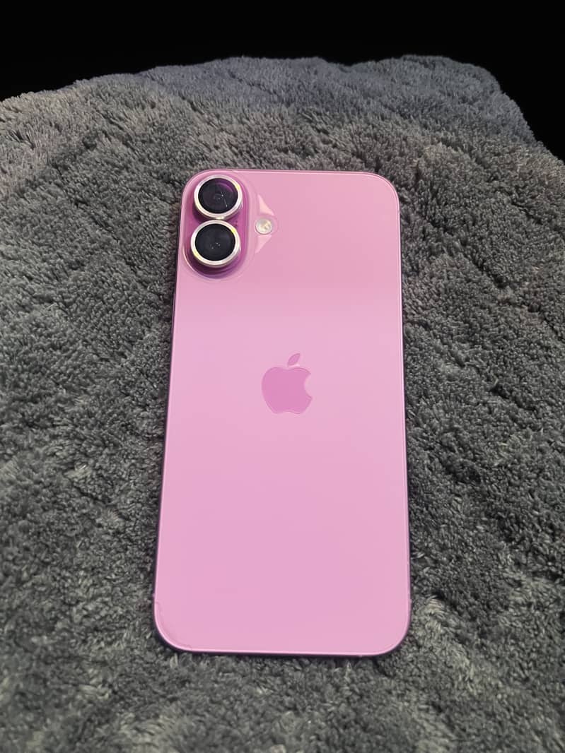 Apple iPhone 16 Plus 0