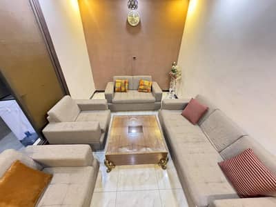 Sofa set 7 seater with square central table
