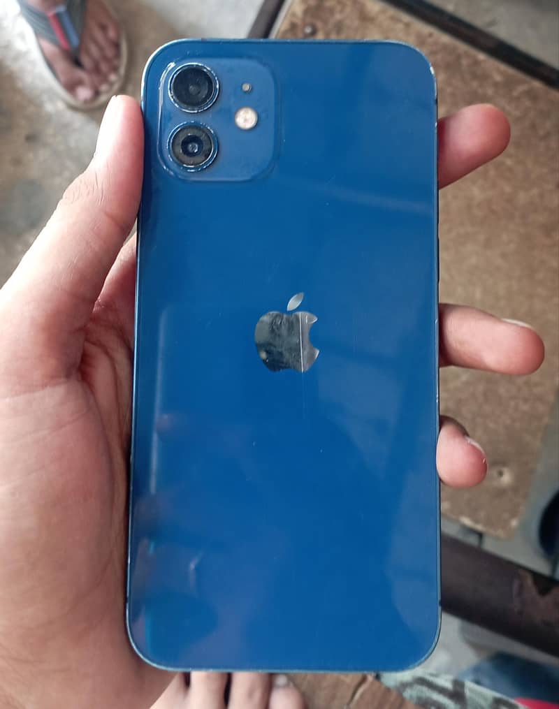 Apple iPhone 12 3
