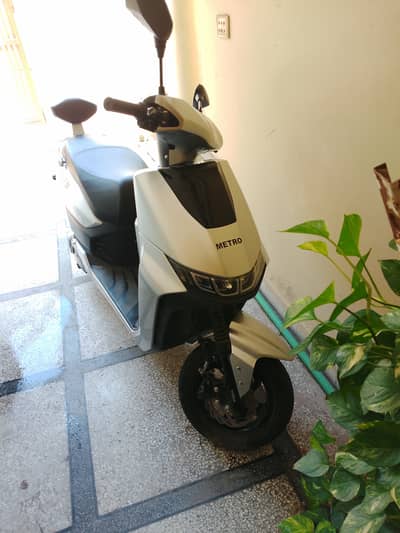Almost new electric scooter