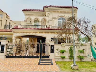 8 MARLA LUXURY SPANISH HOUSE FOR SALE IN DHA PHASE 9 TOWN OWNER NEEDY