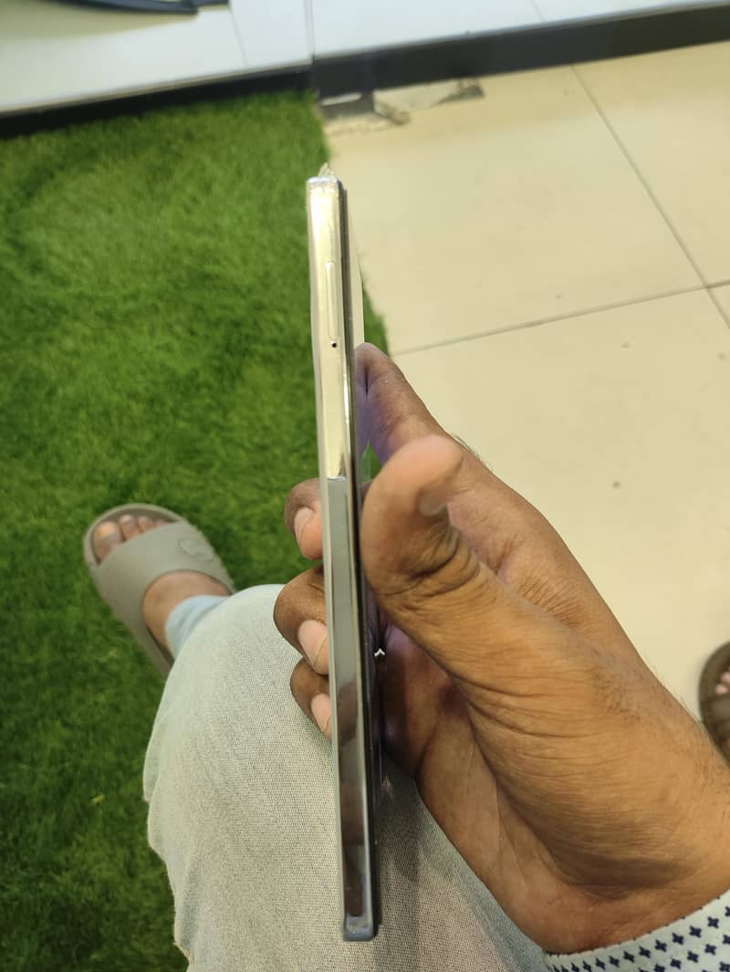 Tecno CAMON 30 1