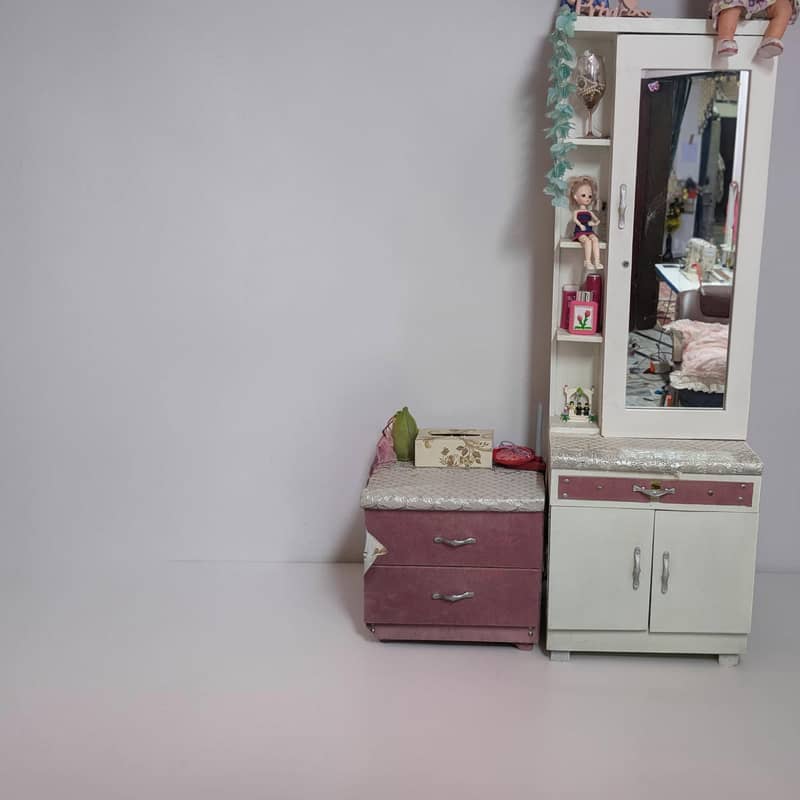 Queen bed with set 1