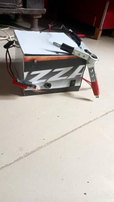 12 volt battery Charger automatic transformer fast charger