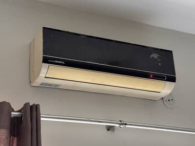 1 Ton AC, Working 100% with Outdoor Unit
