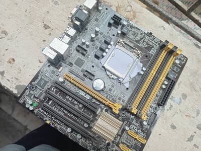 Faulty 4th gen motherboard power jati hai but on nahi hotaa