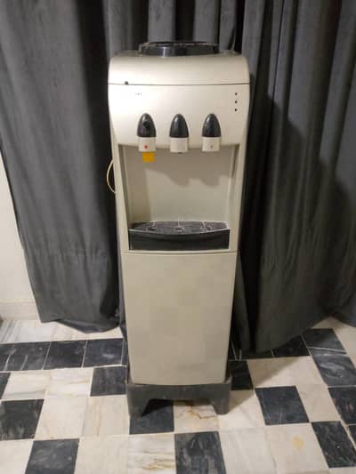 Orient Water Dispenser