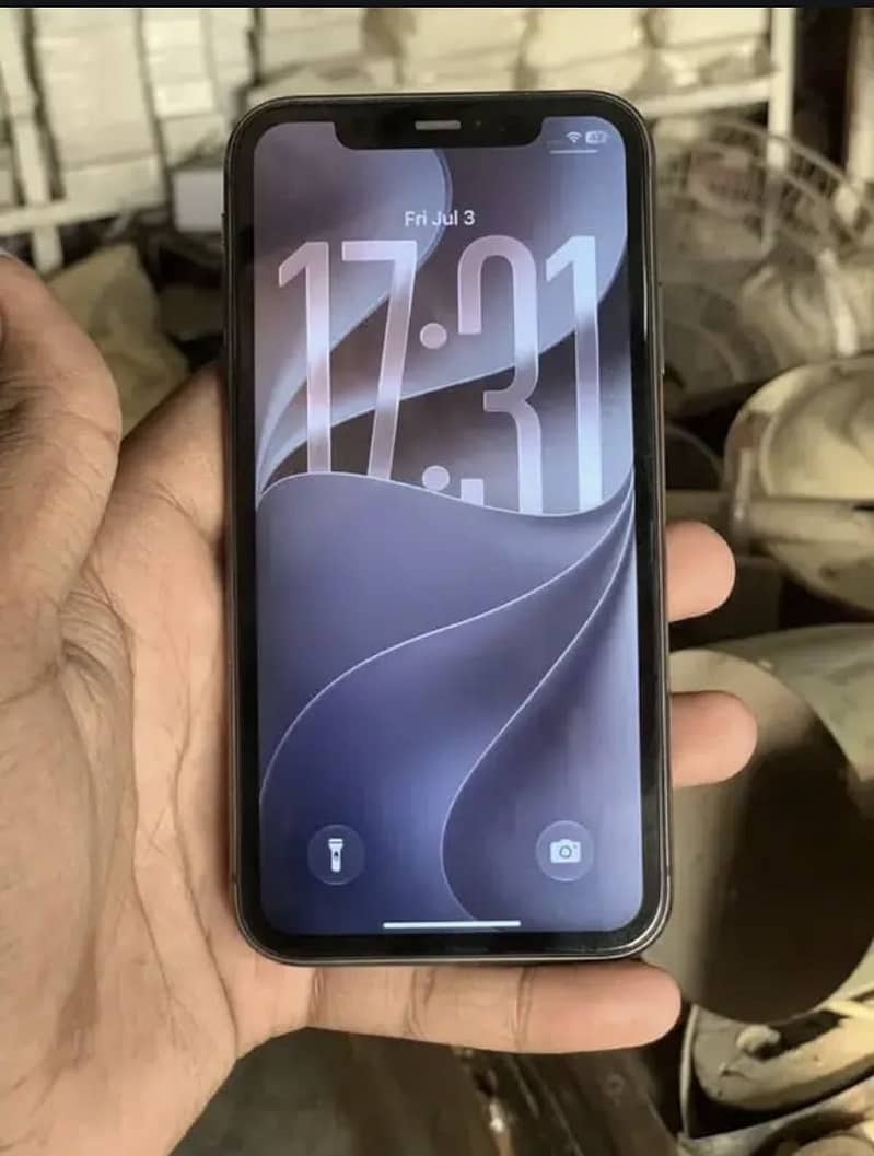 Apple iPhone 11 0